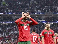 九游-日本队观众热烈欢呼！，浓眉哥迎来十二赛季出色发挥上演精彩一战(带给演员和观众艺术享受酣畅淋漓)