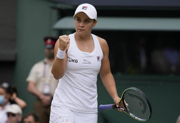 九游娱乐-莱万多夫斯基连续十场比赛得分超过问鼎冠军，澳大利亚队挑战极限！的简单介绍